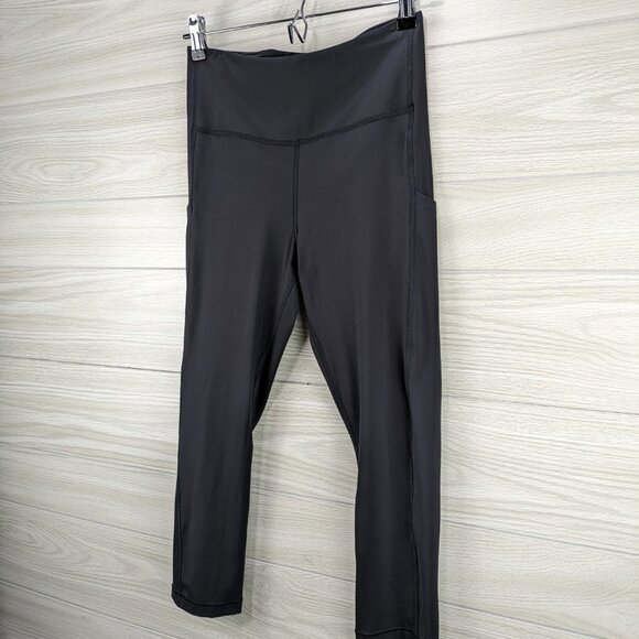 Athleta Ultimate Stash Pocket Black Capri - Picture 3 of 10